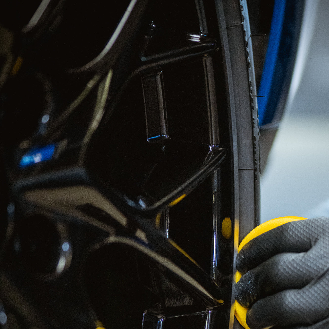 NOUVEAU NOIR - Water based Tire shine