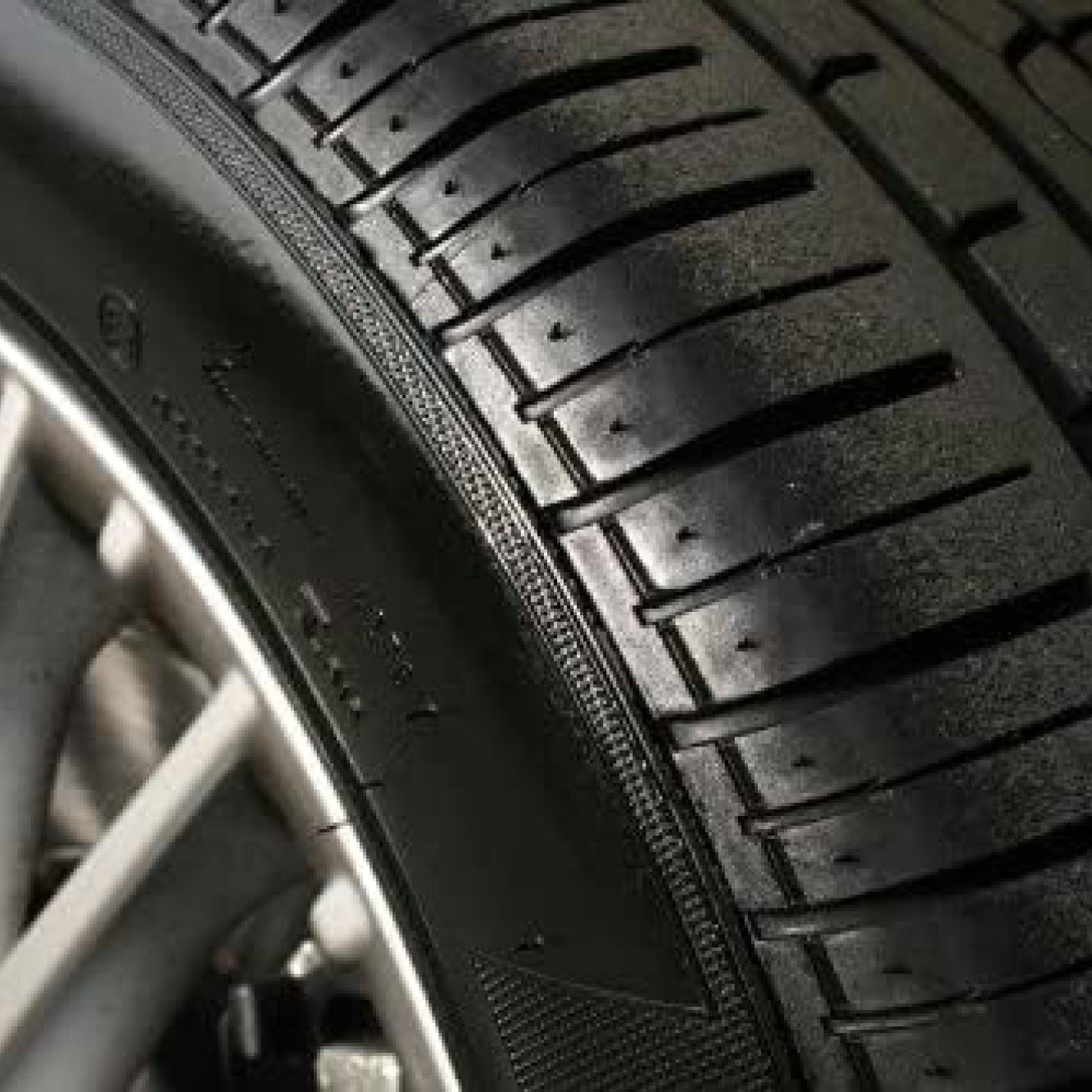 FAST & BLACK - Tire shine spray