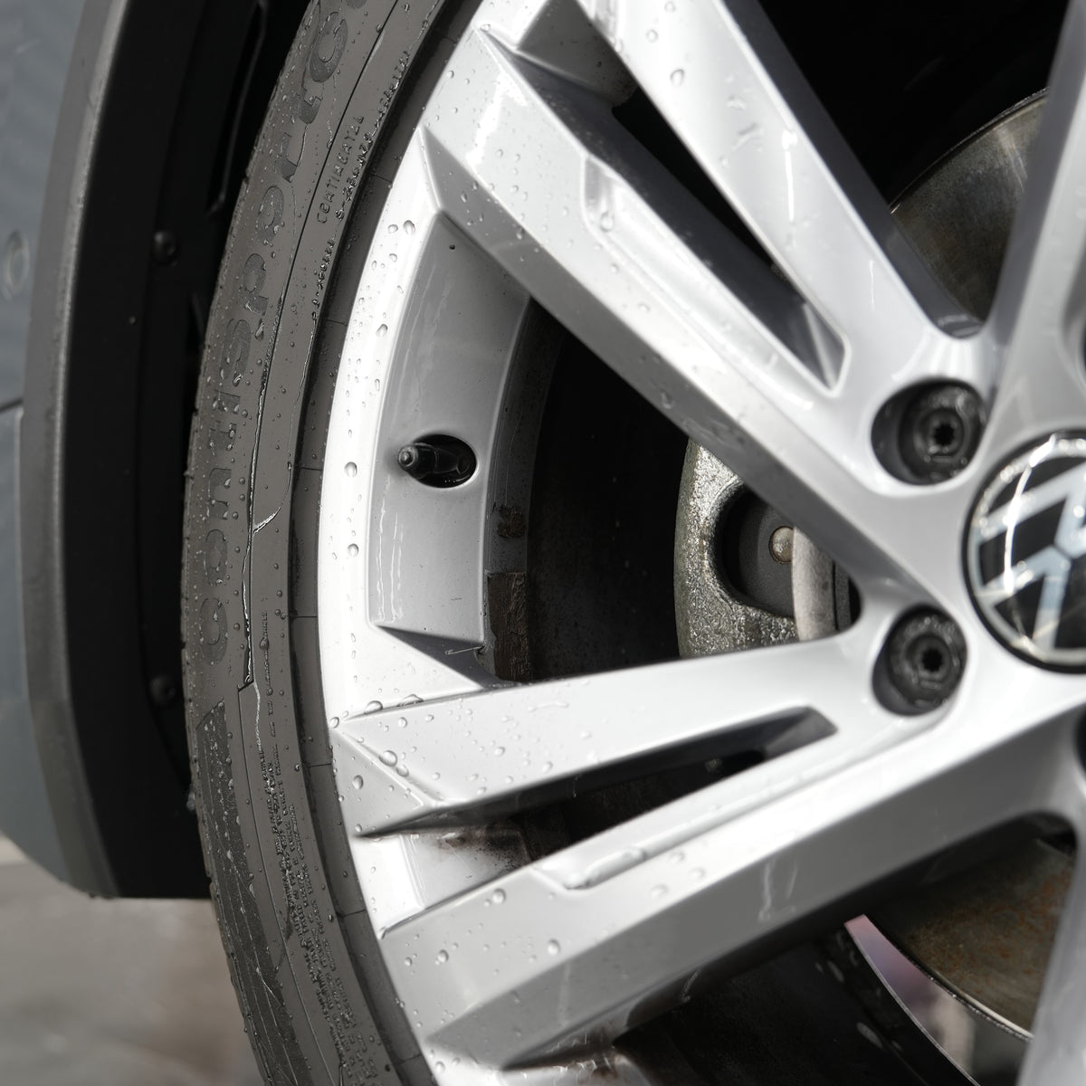 WHEEL DECONTAMINANT - Removes ferrous contamination
