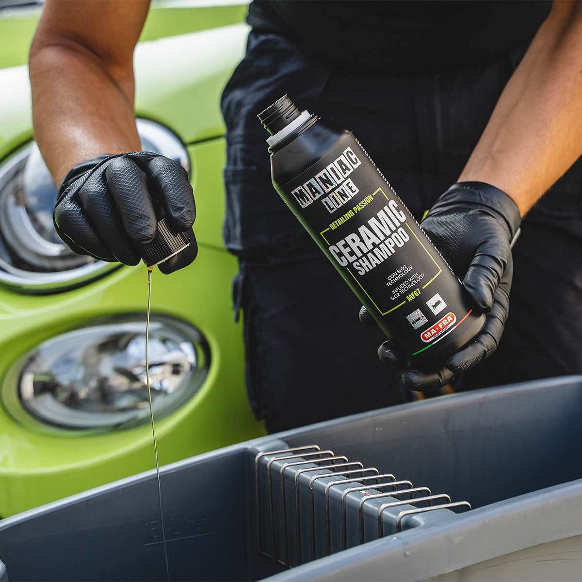 CERAMIC SHAMPOO - Infused with SiO2 technology