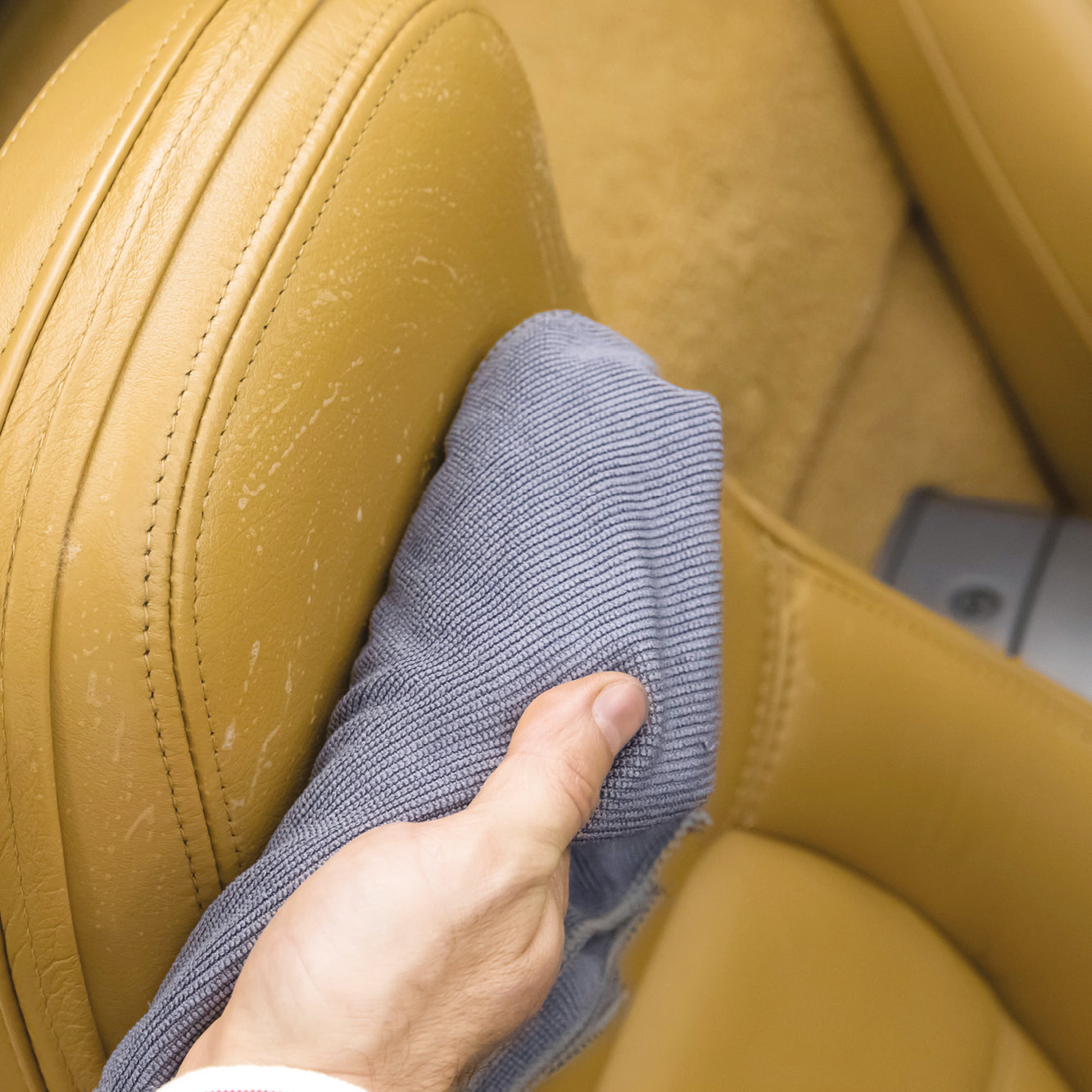 CHARME - Interior leather cleaning foam